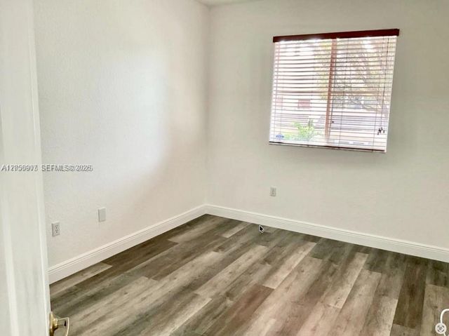 11320 NW 43rd Ter, Doral, FL 33178