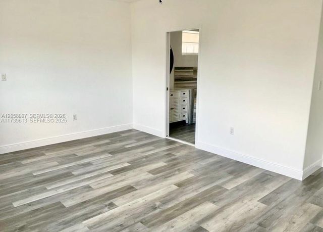 11320 NW 43rd Ter, Doral, FL 33178