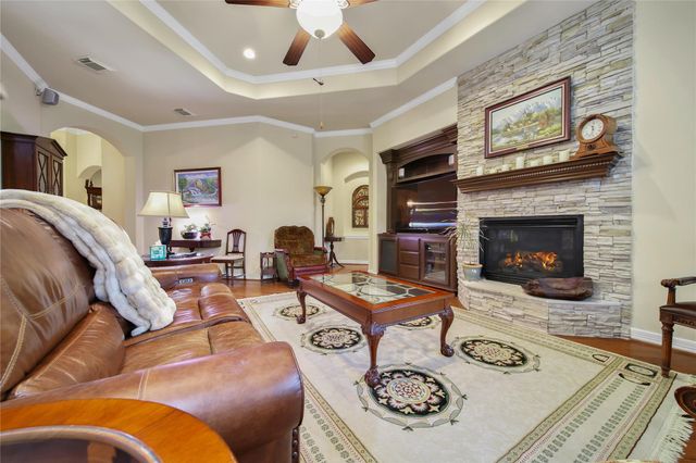 12619 Wandering Streams Drive, Tomball, TX 77377