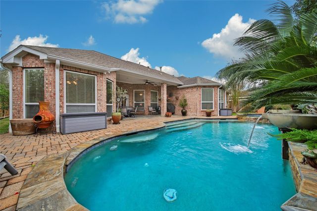 12619 Wandering Streams Drive, Tomball, TX 77377