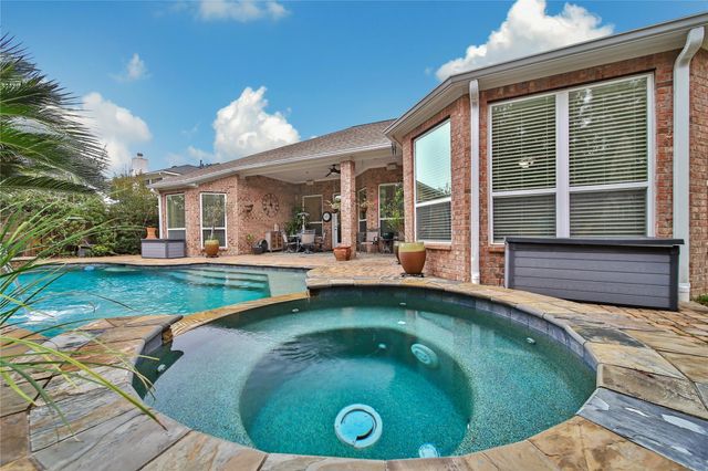 12619 Wandering Streams Drive, Tomball, TX 77377