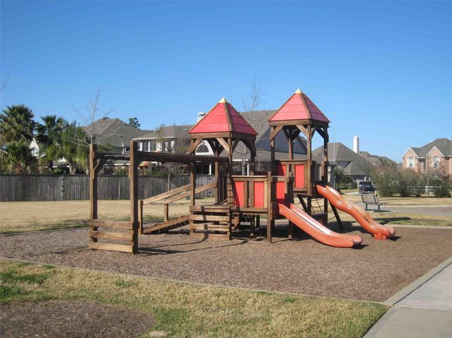 12619 Wandering Streams Drive, Tomball, TX 77377