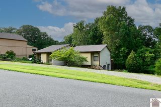 250 Jan Ann Dr # 10, Paducah, KY 42003