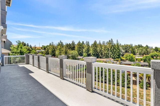 1040 PEPPERMILL Court, Concord, CA 94518