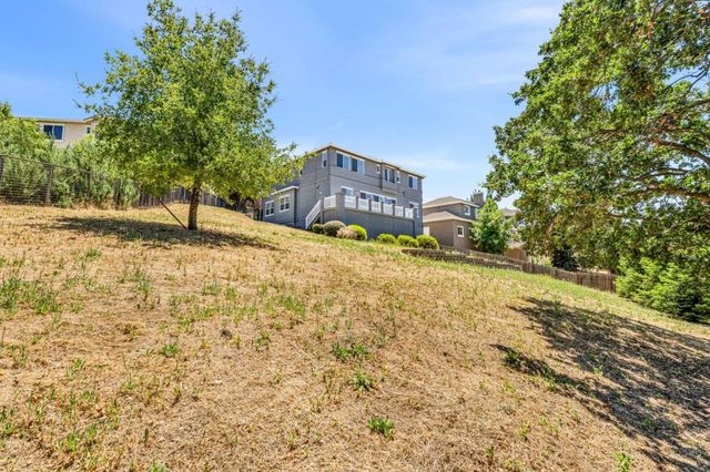 1040 PEPPERMILL Court, Concord, CA 94518