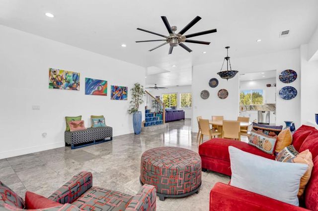 1040 PEPPERMILL Court, Concord, CA 94518