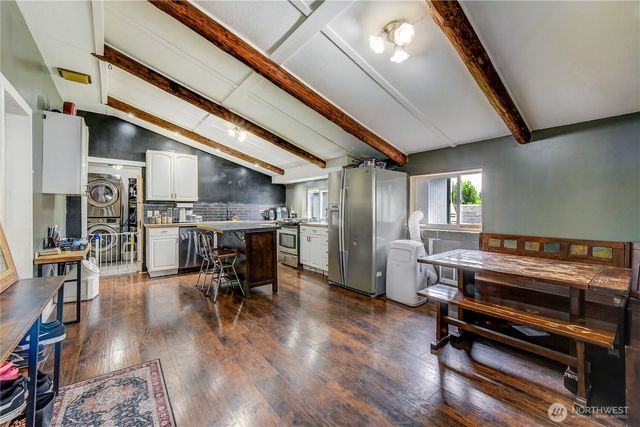 112 Cascade Avenue, Granite Falls, WA 98525