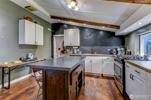 112 Cascade Avenue, Granite Falls, WA 98525