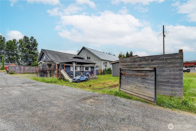112 Cascade Avenue, Granite Falls, WA 98525