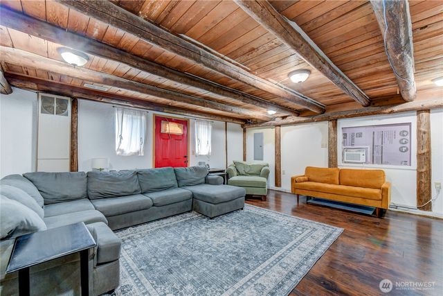 112 Cascade Avenue, Granite Falls, WA 98525