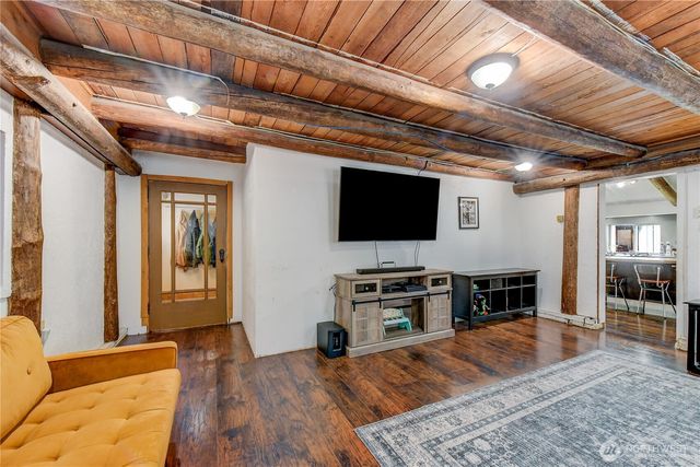 112 Cascade Avenue, Granite Falls, WA 98525