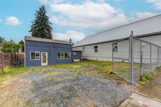 112 Cascade Avenue, Granite Falls, WA 98525