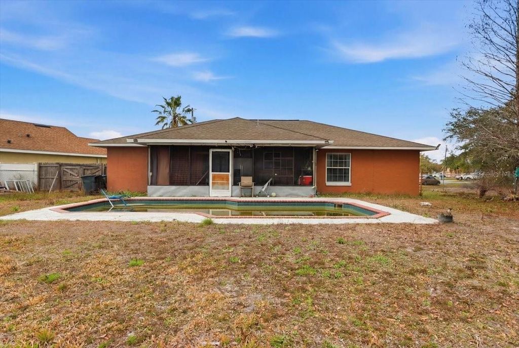 Image 16 of property listing at 713 PINCON LANE, Kissimmee, FL 34759