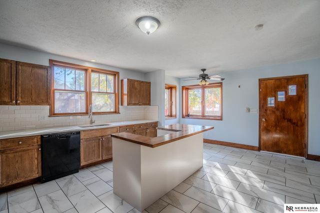 1450 N Broad Street, Fremont, NE 68025