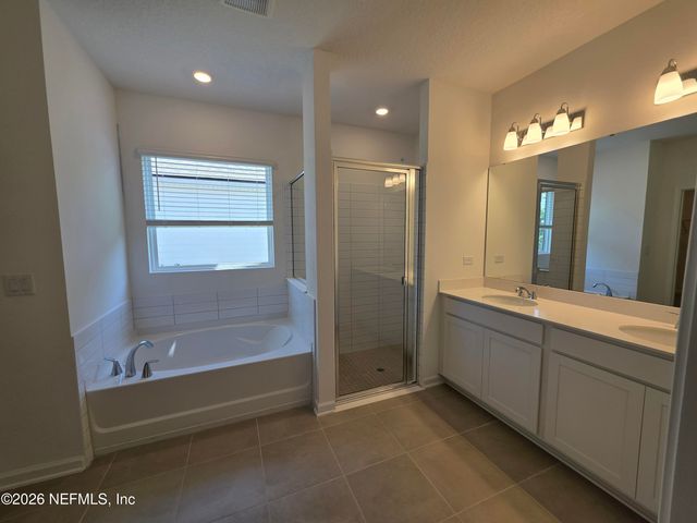 3501 AMERICANA Drive, Green Cove Springs, FL 32043