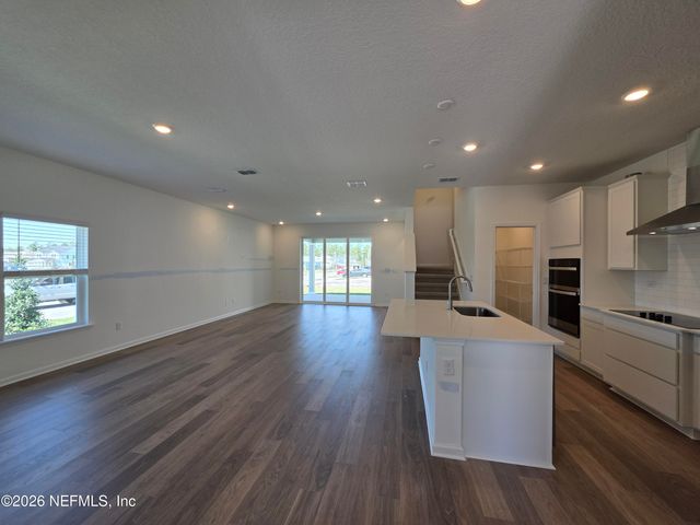 3501 AMERICANA Drive, Green Cove Springs, FL 32043