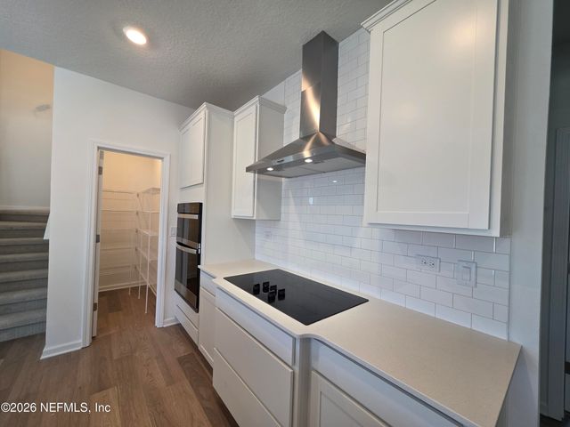 3501 AMERICANA Drive, Green Cove Springs, FL 32043