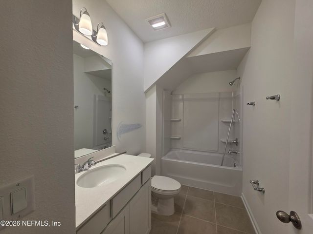 3501 AMERICANA Drive, Green Cove Springs, FL 32043