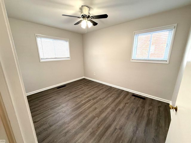 34814 Jerome Street, New Baltimore, MI 48047