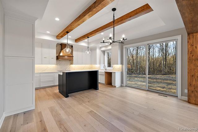 2280 Heidi Drive, Oxford, MI 48370