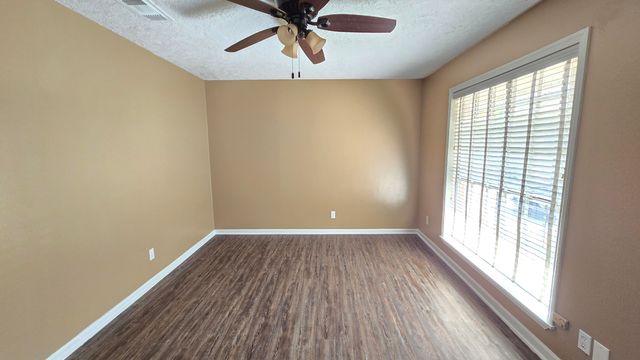 1406 Camelia Dr, Deridder, LA 70634