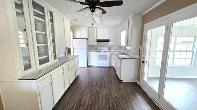 1406 Camelia Dr, Deridder, LA 70634