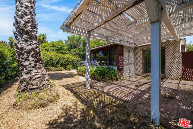 10058 Valley Spring Lane, Toluca Lake (los Angeles), CA 91602