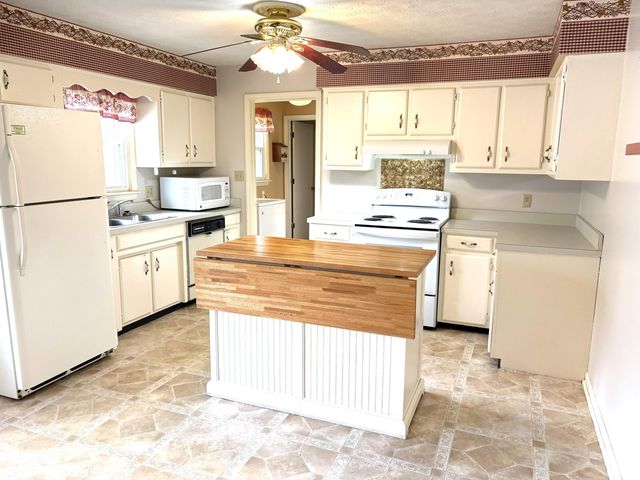 101 Cedar Drive, Frankfort, KY 40601