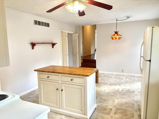 101 Cedar Drive, Frankfort, KY 40601