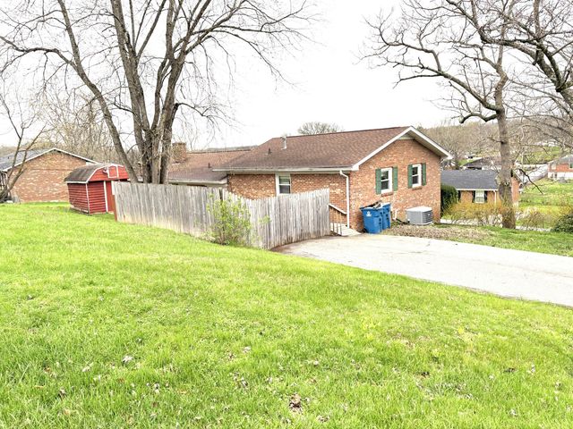 101 Cedar Drive, Frankfort, KY 40601