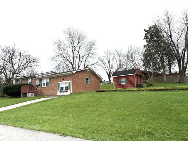 101 Cedar Drive, Frankfort, KY 40601