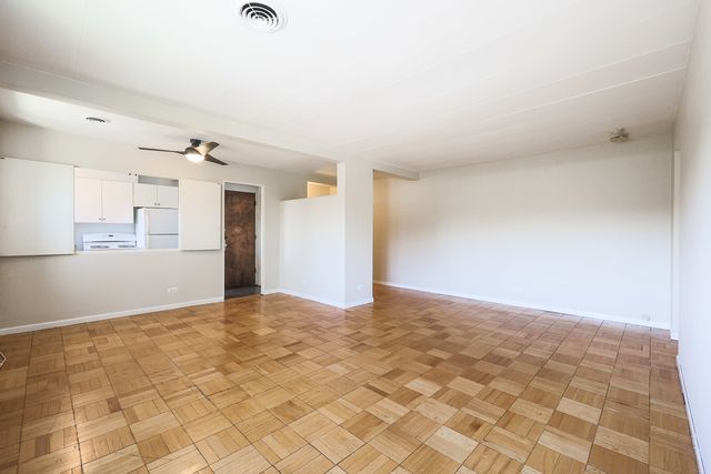 7200 W OAK Avenue 3NE, River Forest, IL 60305