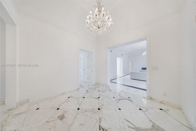 55 La Gorce Cir, Miami Beach, FL 33141