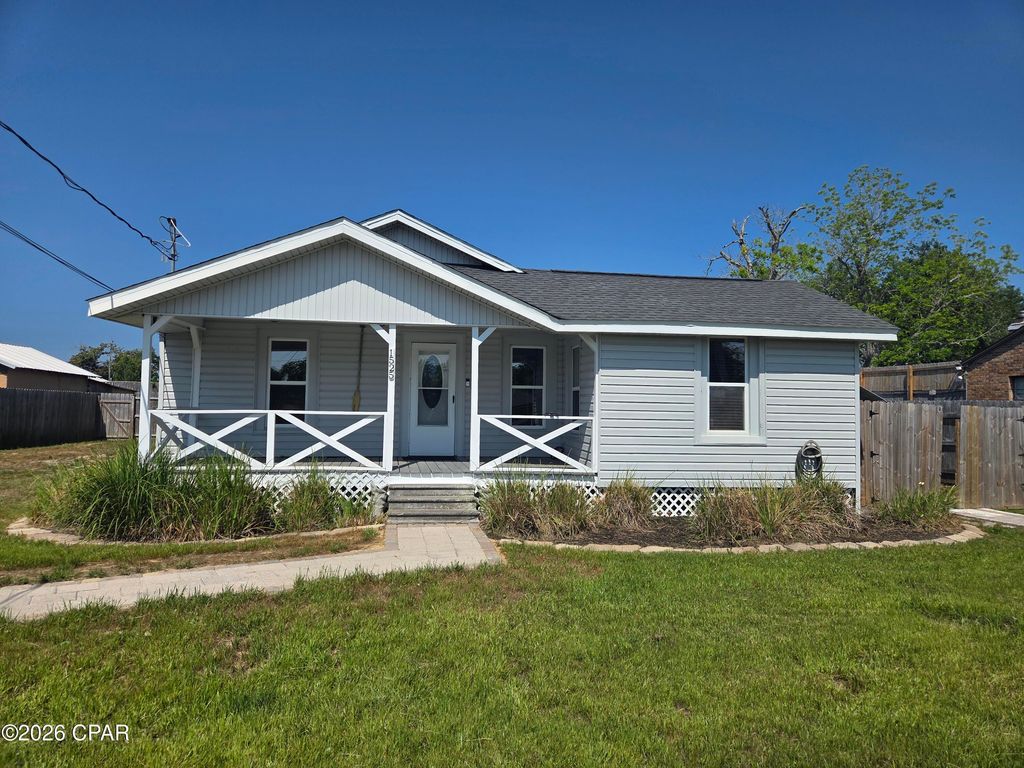 1525 Oak Avenue, Panama City, FL 32405