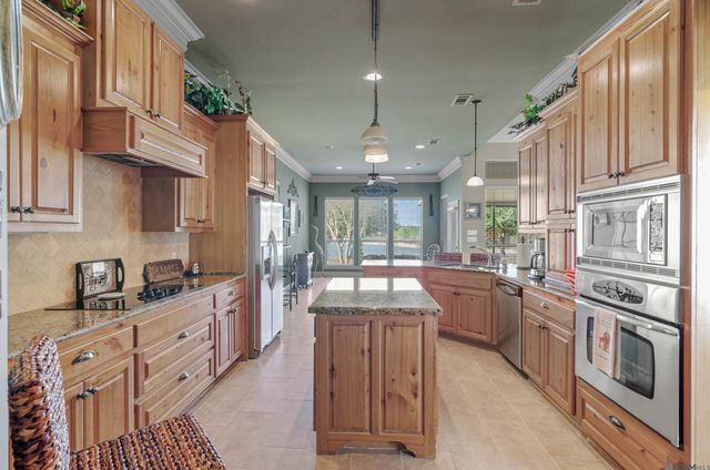 114 Serenity Dr, Denham Springs, LA 70706