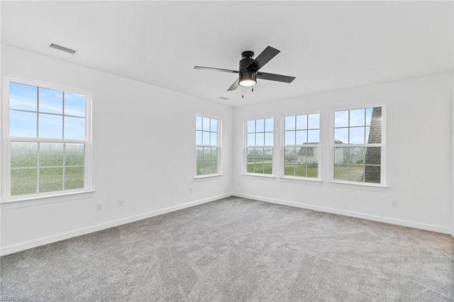 102 Ryker RD W, Moyock, NC 27958