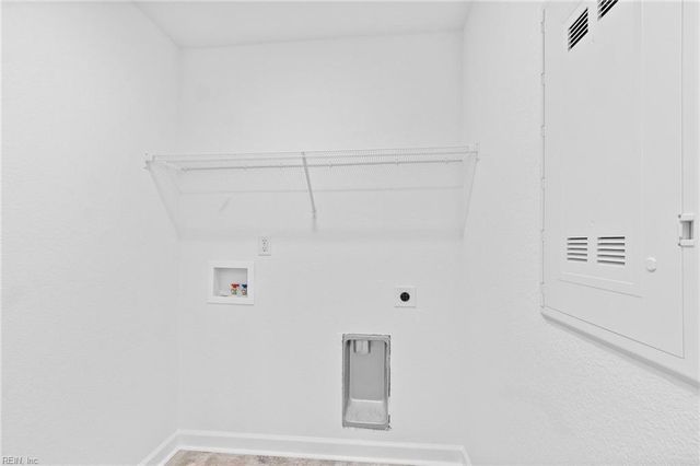 102 Ryker RD W, Moyock, NC 27958