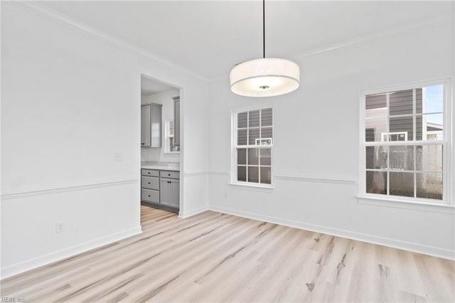 102 Ryker RD W, Moyock, NC 27958