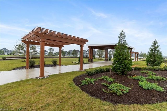 102 Ryker RD W, Moyock, NC 27958