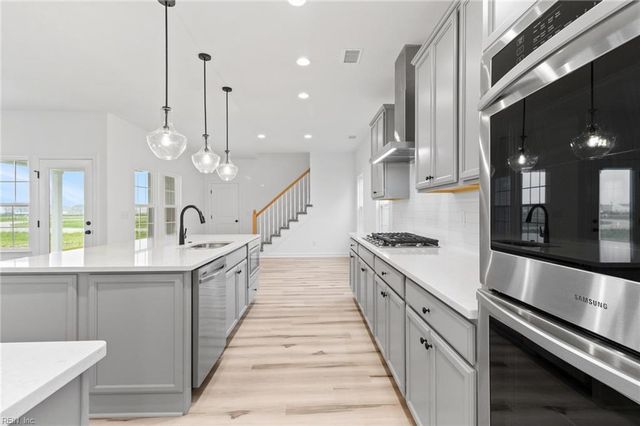 102 Ryker RD W, Moyock, NC 27958