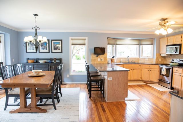 17385 Hillcrest Drive, Macomb Twp, MI 48044