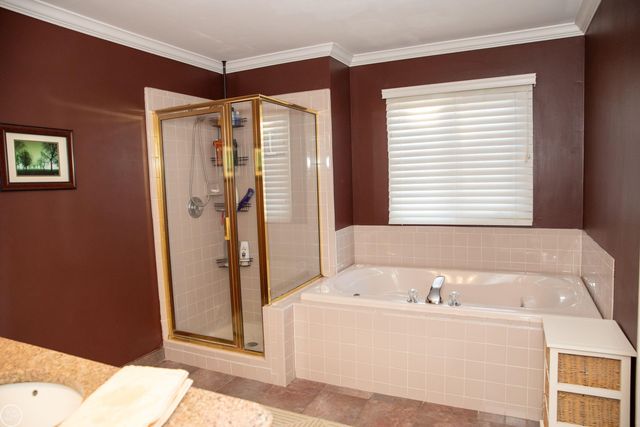 17385 Hillcrest Drive, Macomb Twp, MI 48044