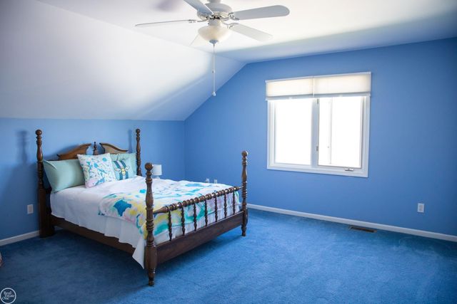 17385 Hillcrest Drive, Macomb Twp, MI 48044