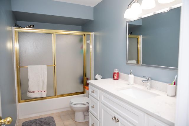 17385 Hillcrest Drive, Macomb Twp, MI 48044