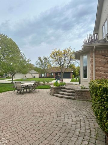 17385 Hillcrest Drive, Macomb Twp, MI 48044