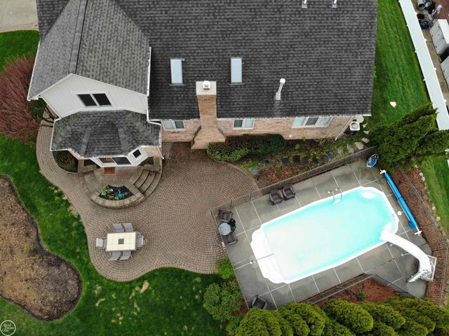 17385 Hillcrest Drive, Macomb Twp, MI 48044
