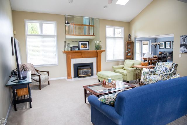 17385 Hillcrest Drive, Macomb Twp, MI 48044