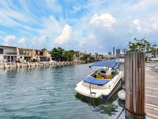 3703 NE 166th St 302, North Miami Beach, FL 33160