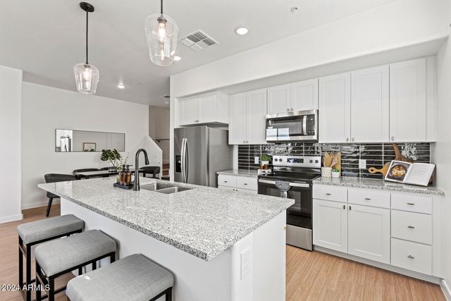 35155 N THOMPSON Road 2C, San Tan Valley, AZ 85144