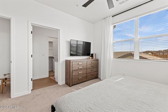 35155 N THOMPSON Road 2C, San Tan Valley, AZ 85144